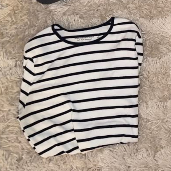 6 tops: 2 Artizia & 4 Abercrombie - Picture 5 of 7